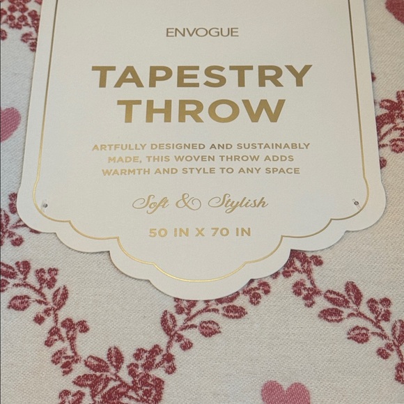 ENVOGUE Hearts & Vine Tapestry Throw With Fringes -Soft & Stylish -50"x 70" - Picture 3 of 9